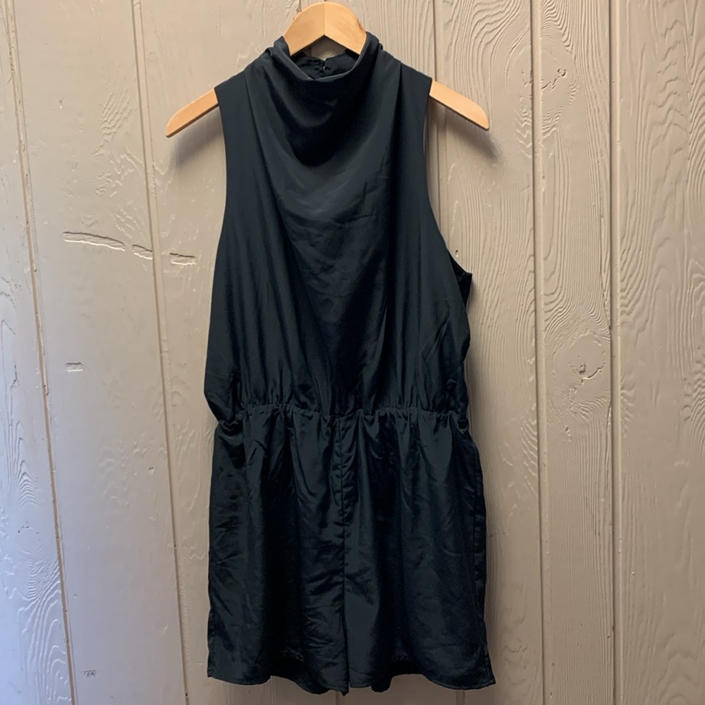 Entro Romper - Picture 2 of 13